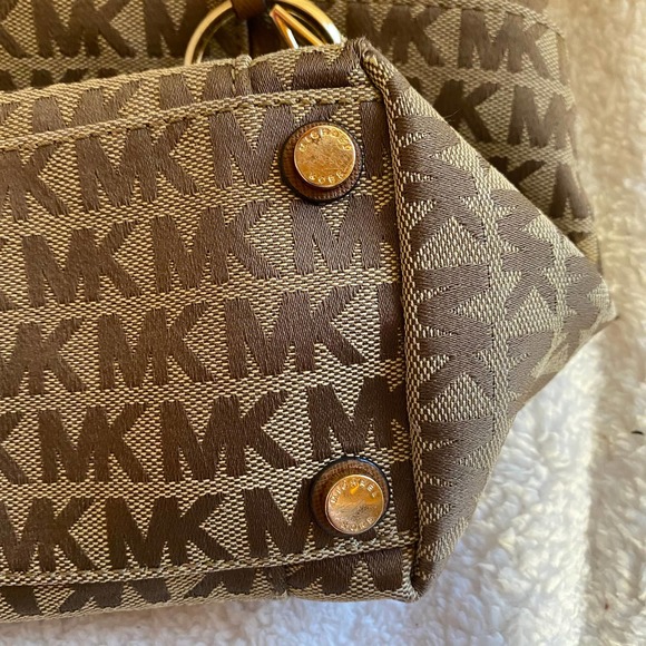 MK Michael Kors Jet Set Initial Monogram Handbag Bag Purse Travel Tote - Picture 2 of 14